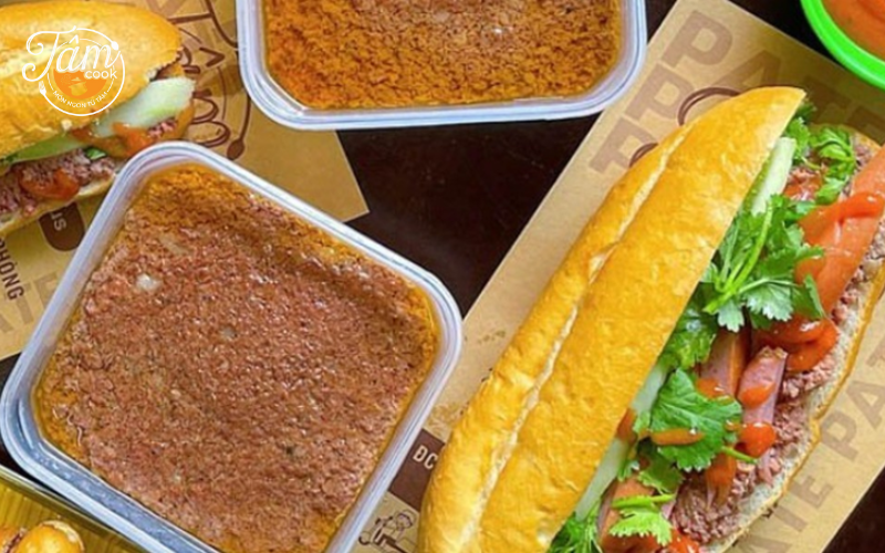 pate ăn với cơm