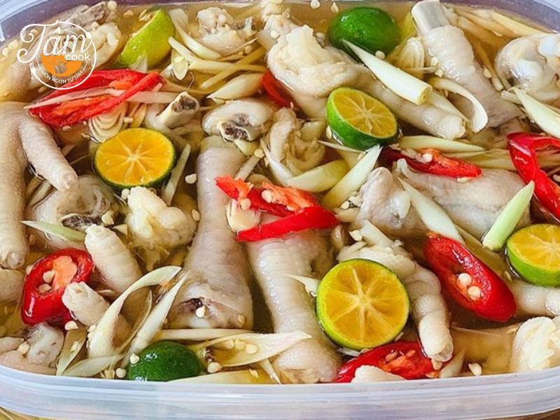 cách làm chân gà ngâm sả tắc