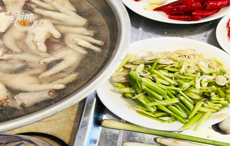 cách làm chân gà sả tắc