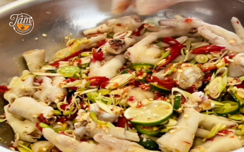 cách làm chân gà sả tắc