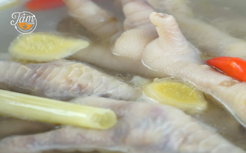 cách làm chân gà sả tắc