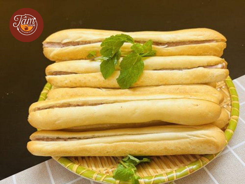 ăn bánh mì que có bị nóng không