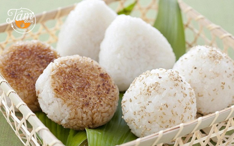 ăn gì khi du xuân