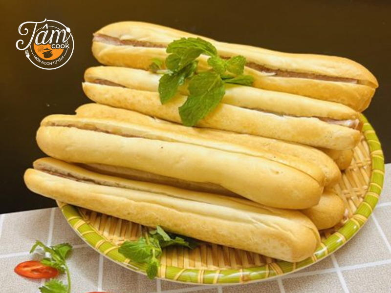 banh mi que nhan thap cam pate thit nguoi 5