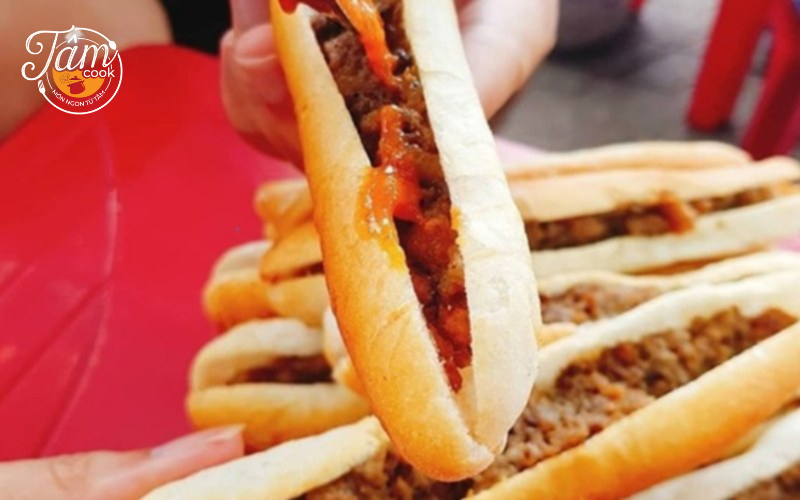 bánh mì que tại Quảng Ninh