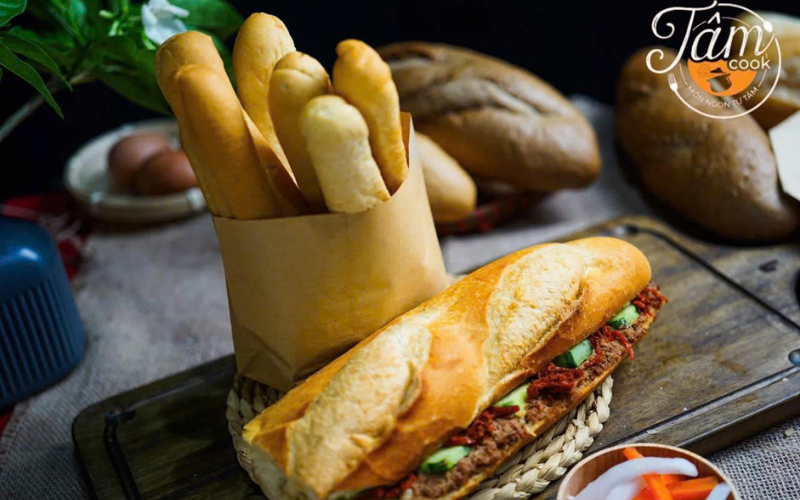 đặt bánh mì que theo yêu cầu