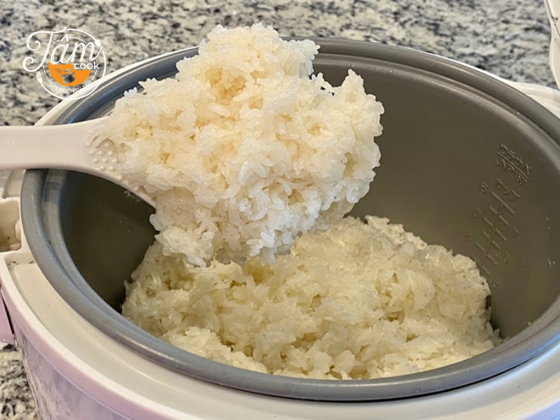 nấu xôi bằng nồi cơm điện