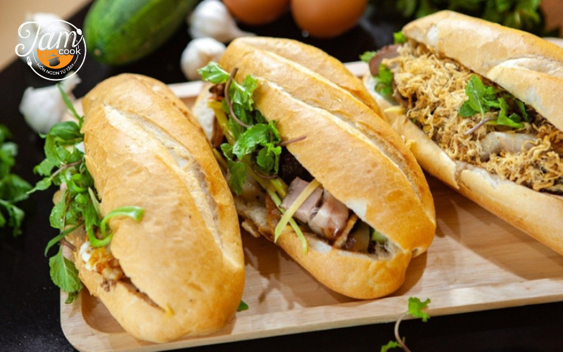 quán bánh mì ngon nổi tiếng Hà Nội