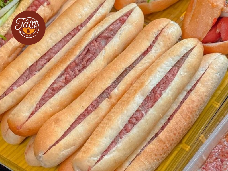 Bánh mì que Hải Phòng có gì đặc biệt