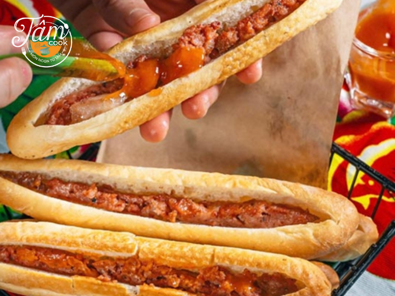 đặt bánh mì que cho sự kiện