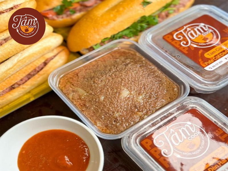 pate cột đèn cho bữa trưa văn phòng