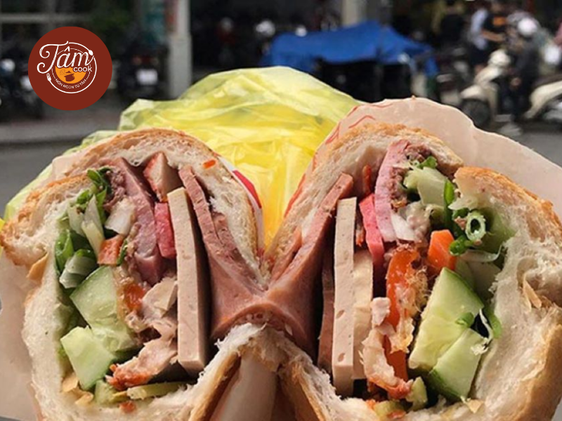 bánh mì ngon Sài Gòn