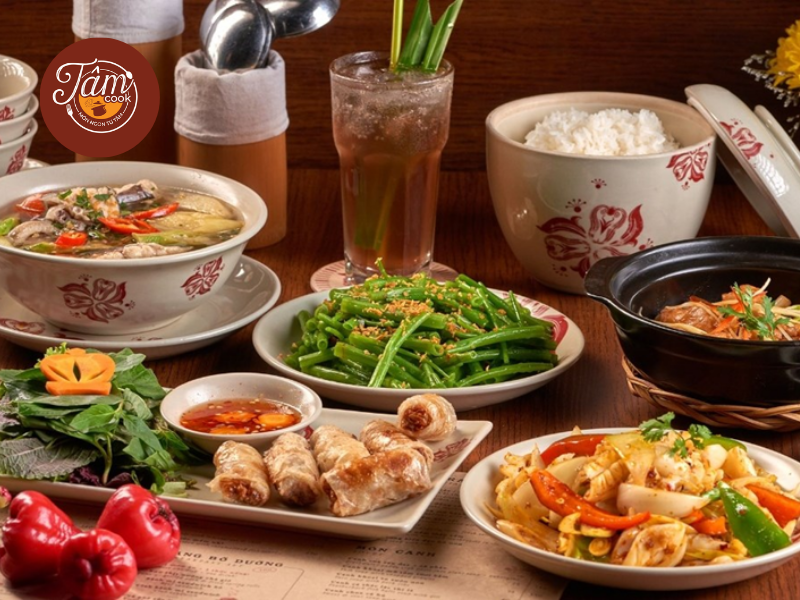 Gợi ý món ăn mùa hè cho 7 ngày