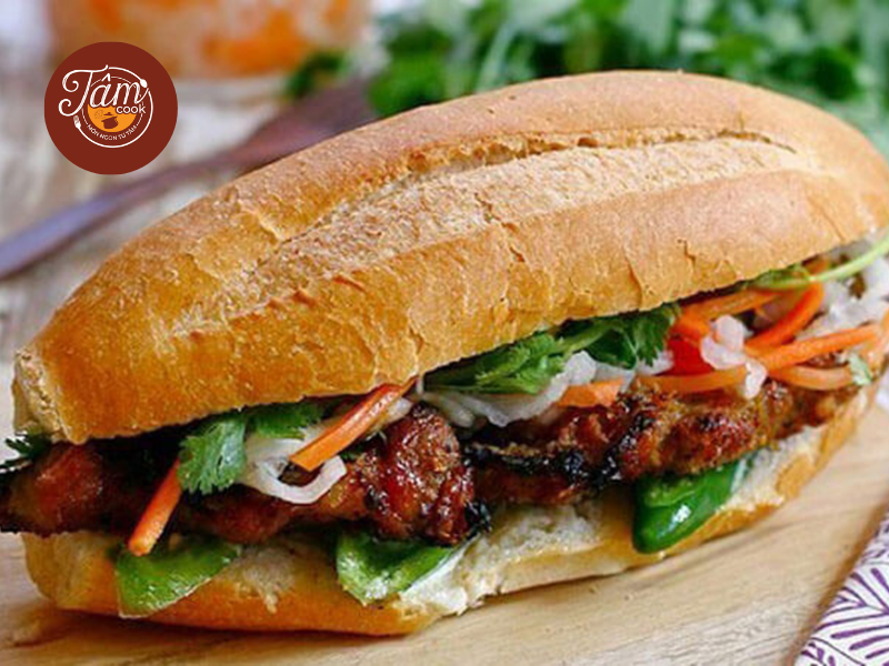 cách làm bánh mì thịt xá xíu 