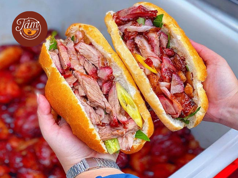 cách làm bánh mì thịt xá xíu 